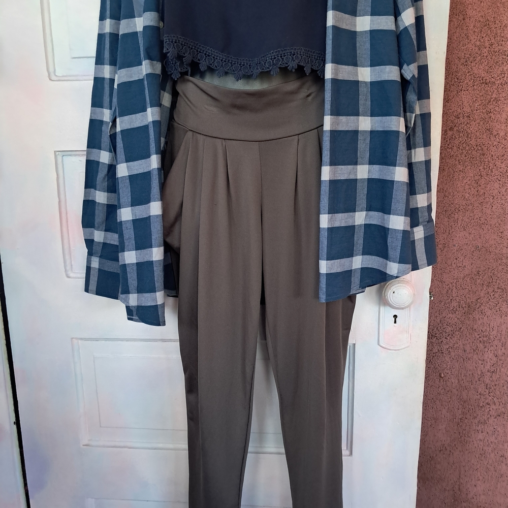 Poetry Charcoal Soft & Flowy Pants! Pockets, So Cute, EUC! - Picture 4 of 9